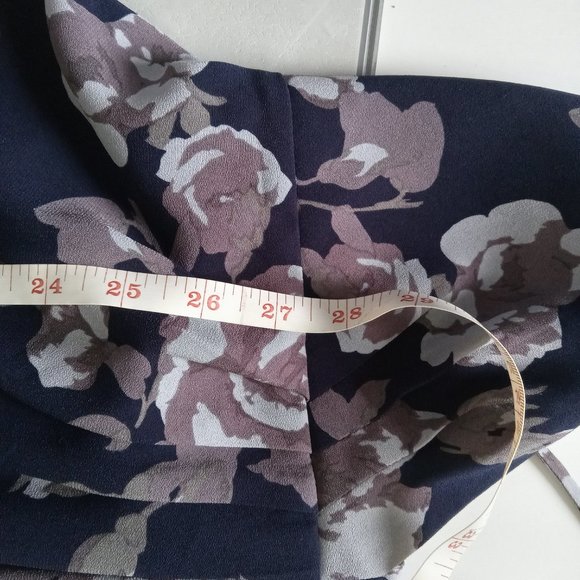 WILFRED | Floral Backless Dress - Picture 8 of 9